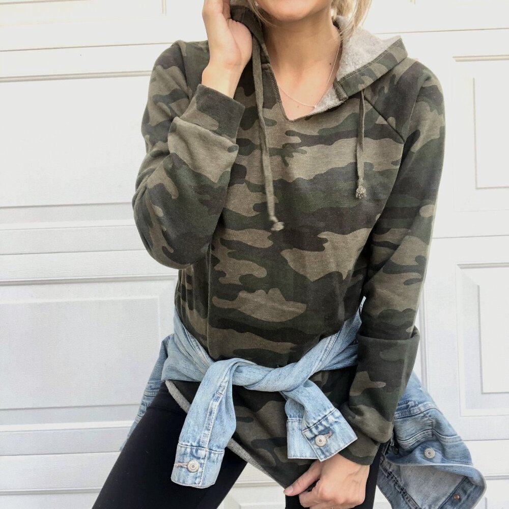 Camo V-neck Hoodie - Picture 1 of 6